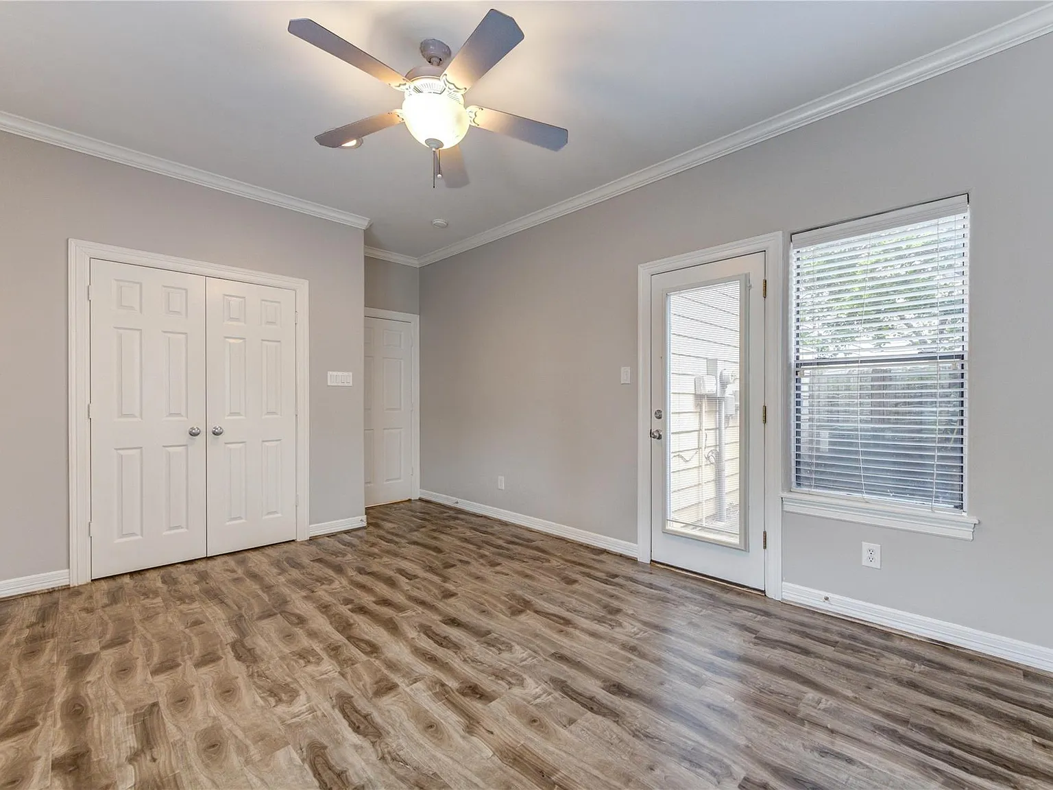 3 bed, 3.5 bath, 2216 sqft, $3,800 — Photo 4