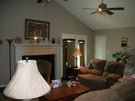 4th image of 304 Shannon Ln