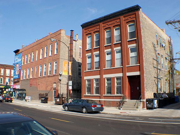 2nd image of 1957 W Chicago Ave #3S