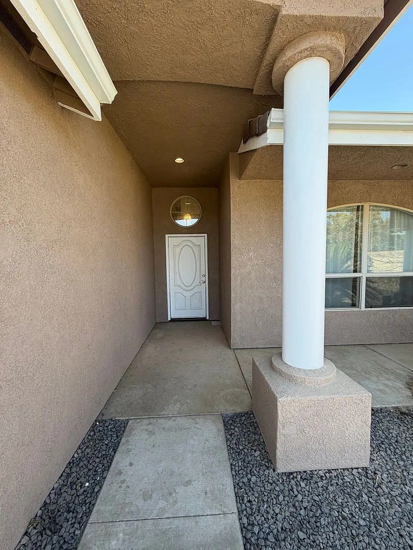 Nice home for rent in Visalia! — Photo 2