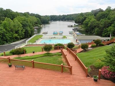 1089 Bluewater Dr, Moneta, VA, 24121