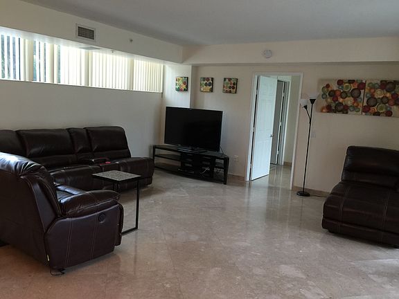 4th image of 3370 NE 190th St APT 201
