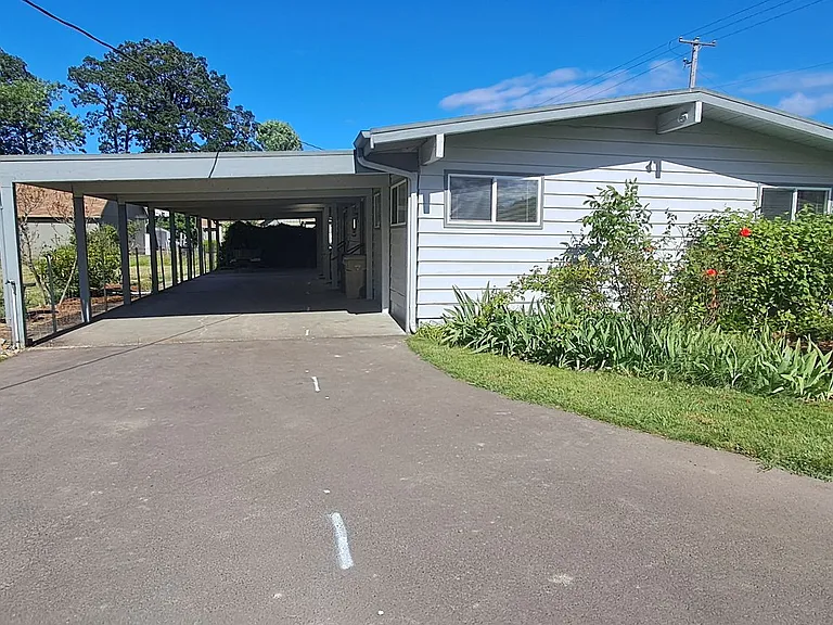 2037 Main St — Photo 3