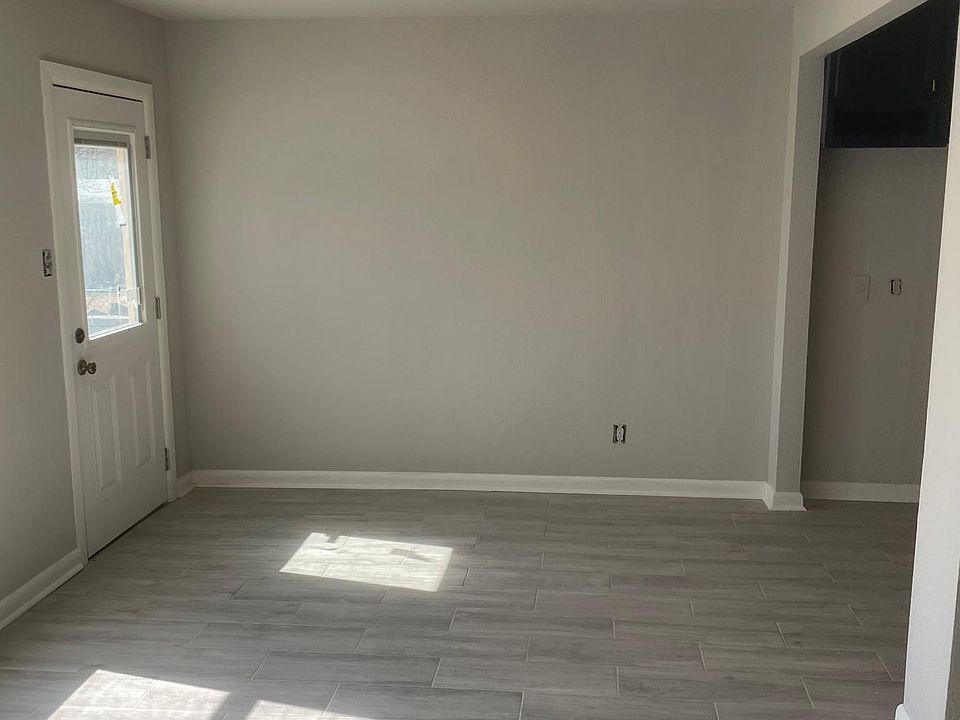 1st image of 722 Kashmuir Pl