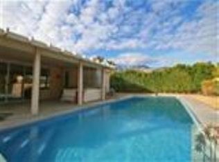 1042 Via San Michael Rd, Palm Springs, CA 92262