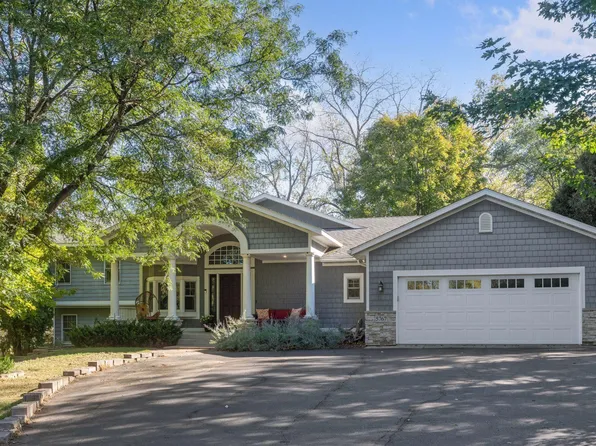 5767 Vine Hill Rd, Minnetonka, MN 55345