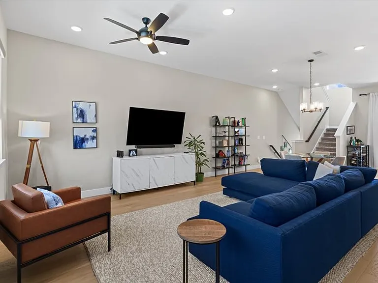 Second Level Living Area
