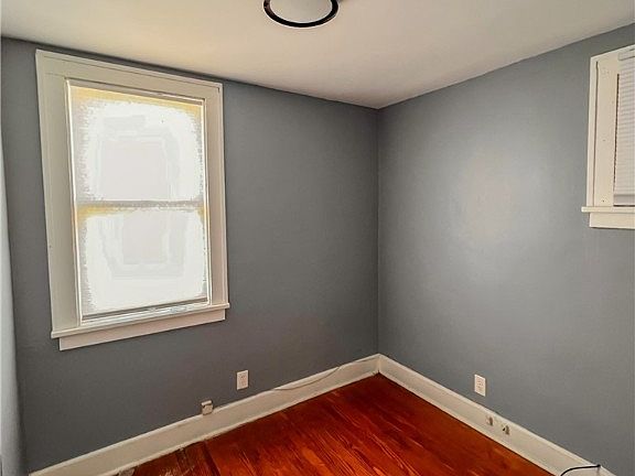 4th image of 19507 Pawnee Ave