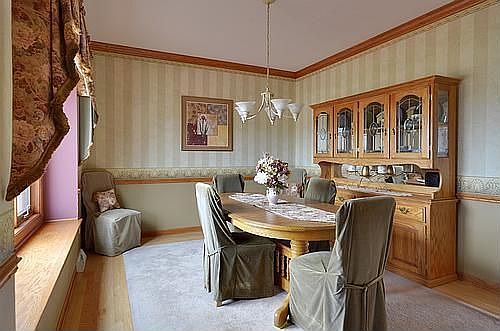 5th image of 135 Aqua View Dr