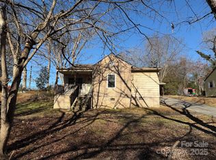 1424 W Mauney Ave, Gastonia, NC 28052