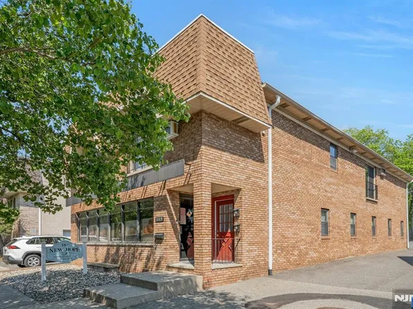 149 3rd Ave, Westwood, NJ 07675