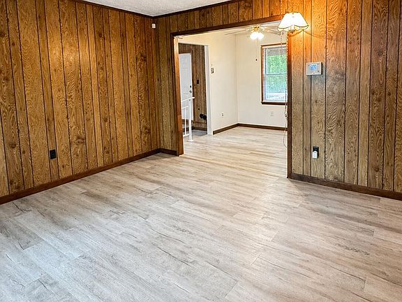 5th image of 98 Eads Dr
