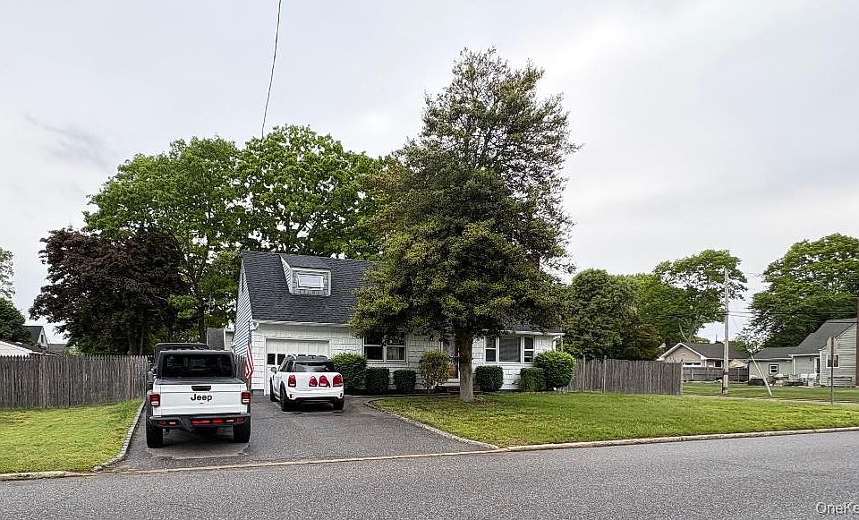 1st image of 388 1st Avenue