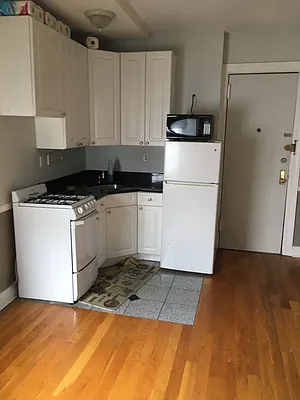 Rented by AJ Clarke | media 25