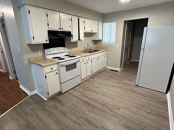 5th image of 4519 Rogers Rd