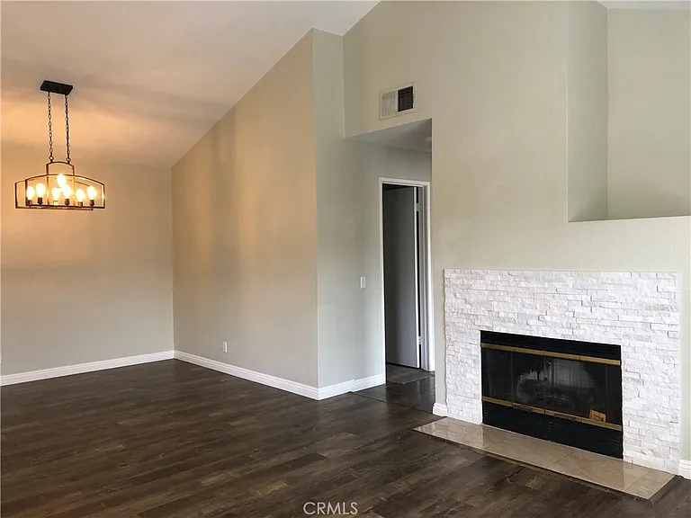 21897 Southgate #309 — Photo 8