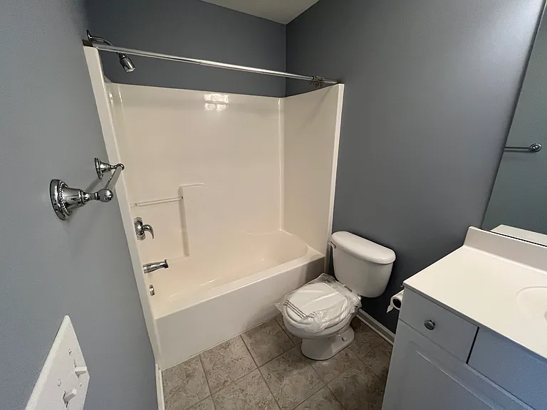 1120 Skyline Dr #5 — Photo 17