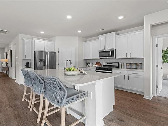 7th image of this home
