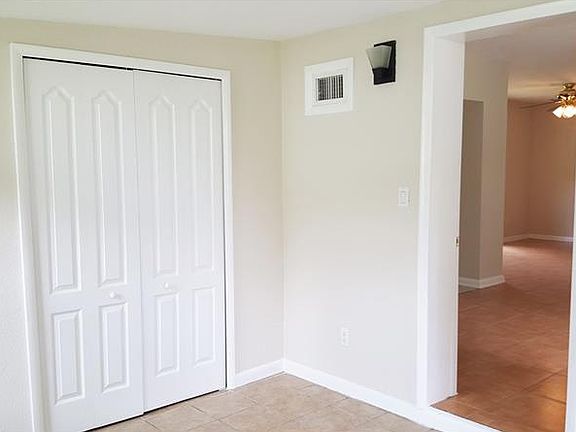 5th image of 1130 Fountainhead Dr