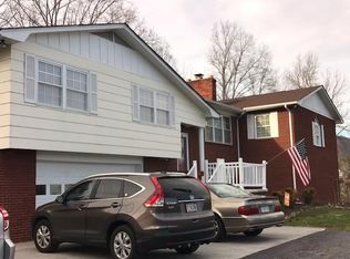 580 Butter & Egg Rd, Jacksboro, TN 37757