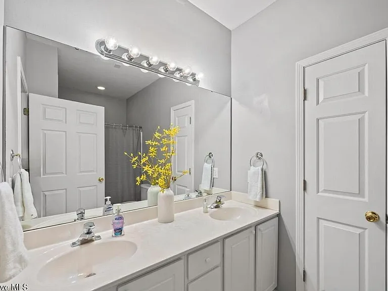 2207 Locksley Woods Dr #A — Photo 14