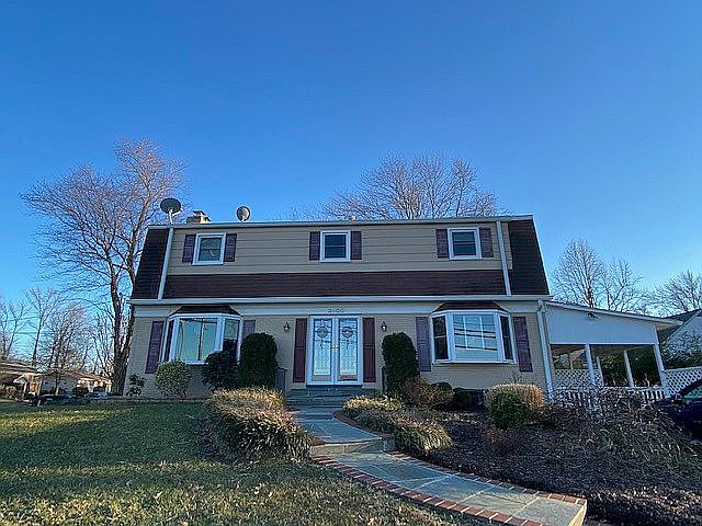 1st image of 3600 Maryland St