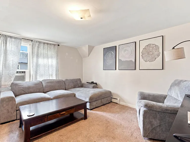 52 Linden St #2 — Photo 8