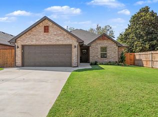 404 SW 40th St, Oklahoma City, OK 73109