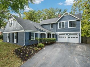 3822 King Arthur Rd, Annandale, VA 22003