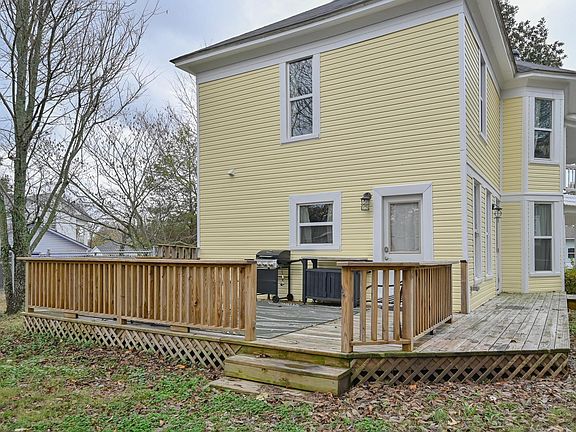 4th image of 604 10th St
