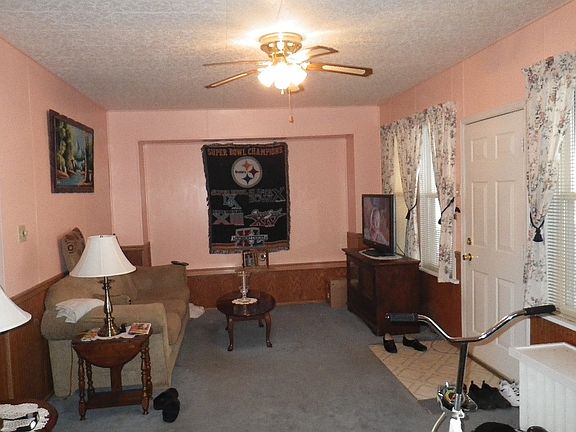 5th image of 308 Brown St
