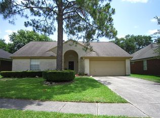 4619 Five Knolls Dr, Friendswood, TX 77546