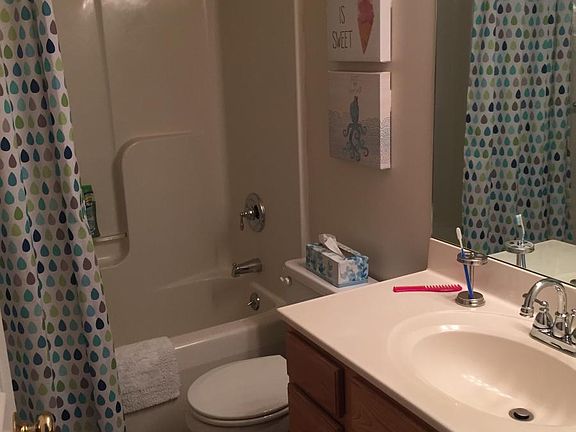 5th image of 213 Amblewood Way