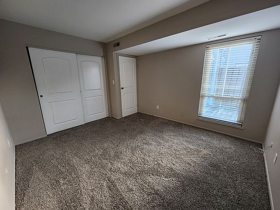 4th image of 4710 Charecote Ln APT L
