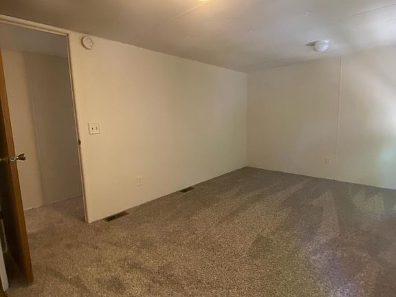 5th image of 9621 214th Ave E Unit D