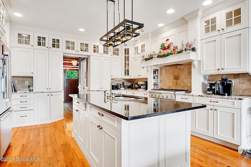 2nd image of 55 Lorenzo Drive