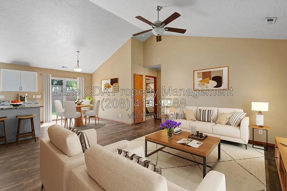 3 bed, 2.0 bath, 1204 sqft, $2,495 — Photo 1