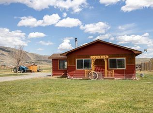 40 Sunburst Dr, Cody, WY 82414