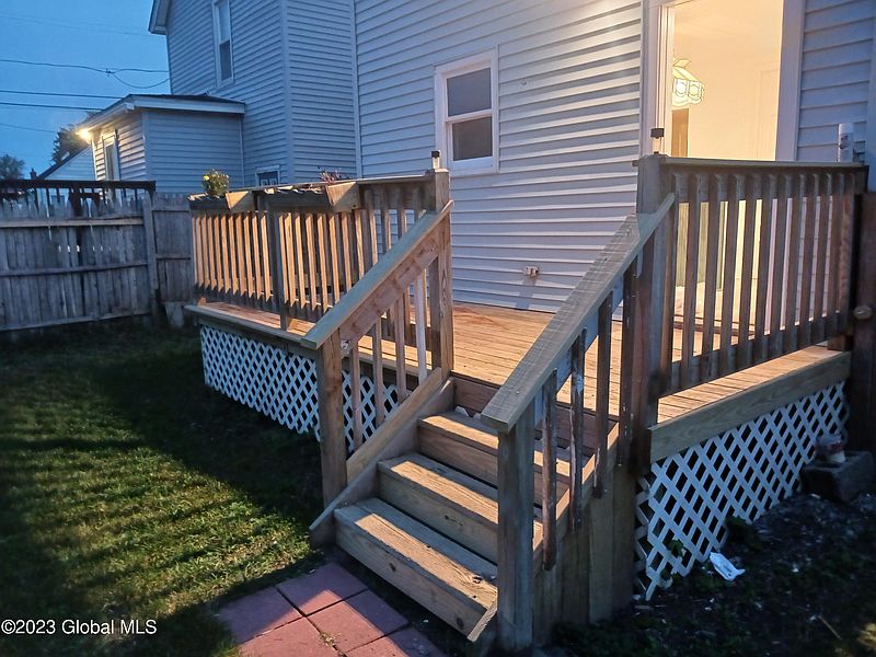 3rd image of 1071 Laura Street