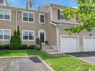 8008 Ravine Run Ln UNIT 8008, Columbus, OH 43235