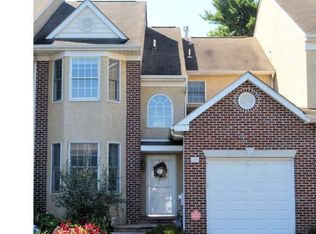 105 Victoria Ct, Maple Glen, PA 19002