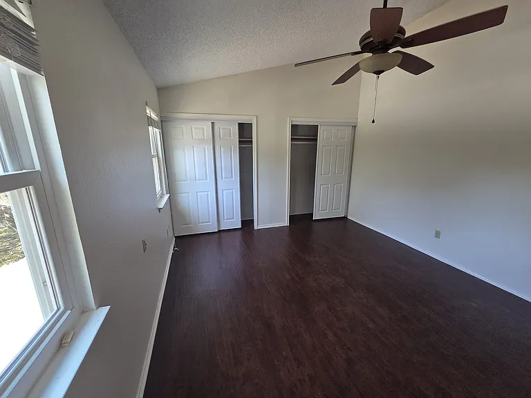 7114 Breeze Holw — Photo 3