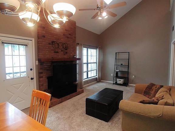 4th image of 118 Brookwood Ln