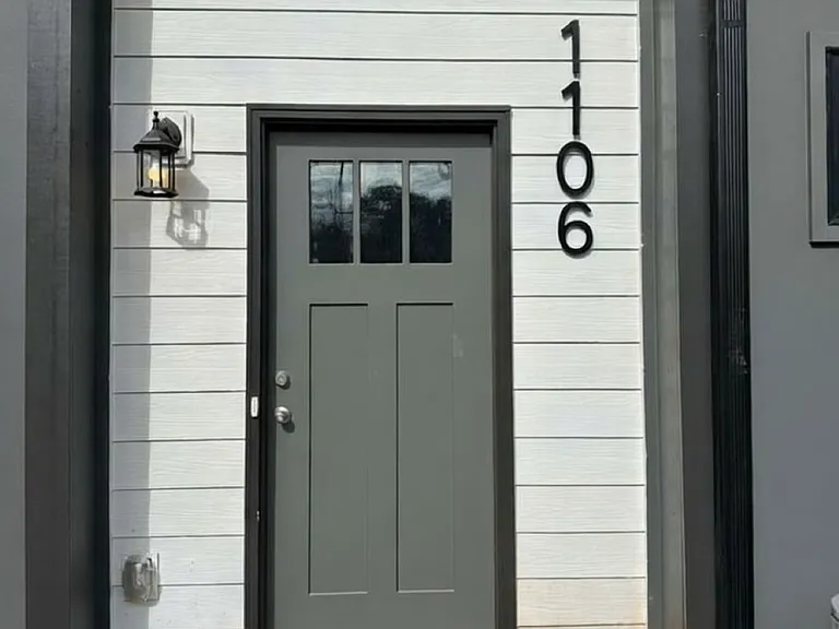 1106 Ivan Dr — Photo 2