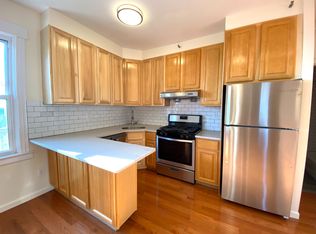 194 Beach 109th St APT 2, Rockaway Park, NY 11694