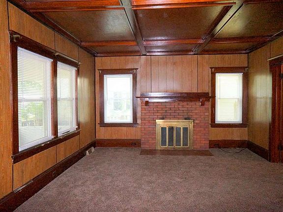 4th image of 202 W Palmer Ave