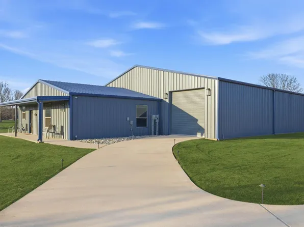 369 Air Park Dr, Livingston, TX 77351