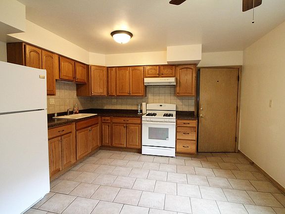 2nd image of 5443 N Sayre Ave APT 1S
