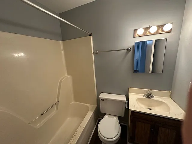 1225 New Hope Ln #D — Photo 15