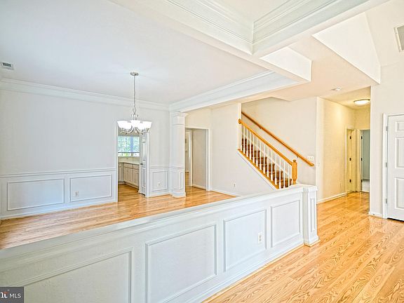 3rd image of 34883 Seaward Cir